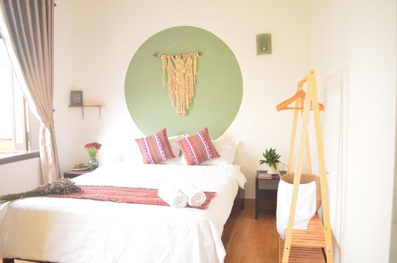 Corner Night Market Homestay Хоян Екстер'єр фото