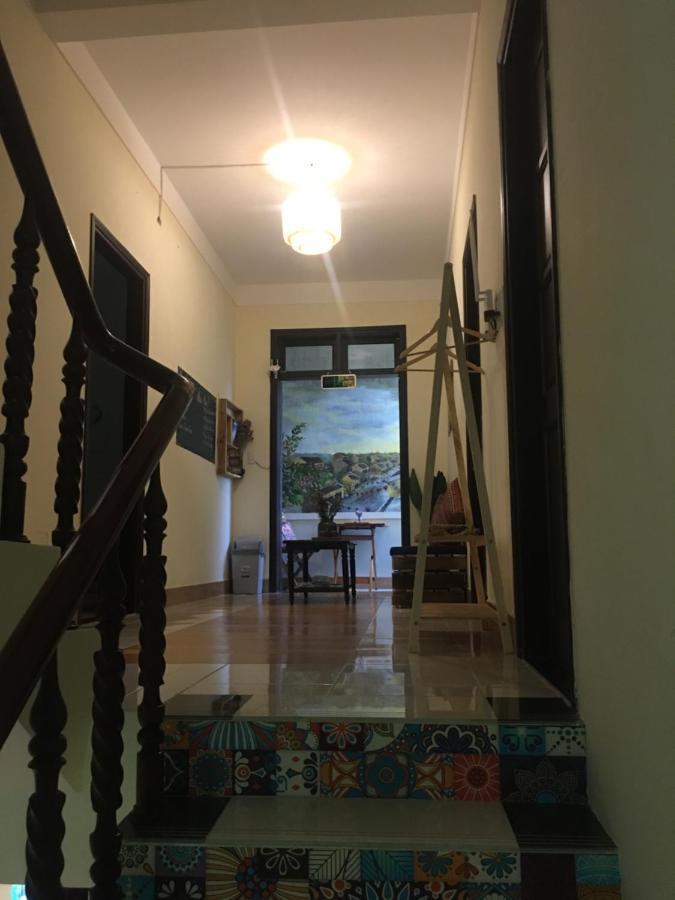 Corner Night Market Homestay Хоян Екстер'єр фото