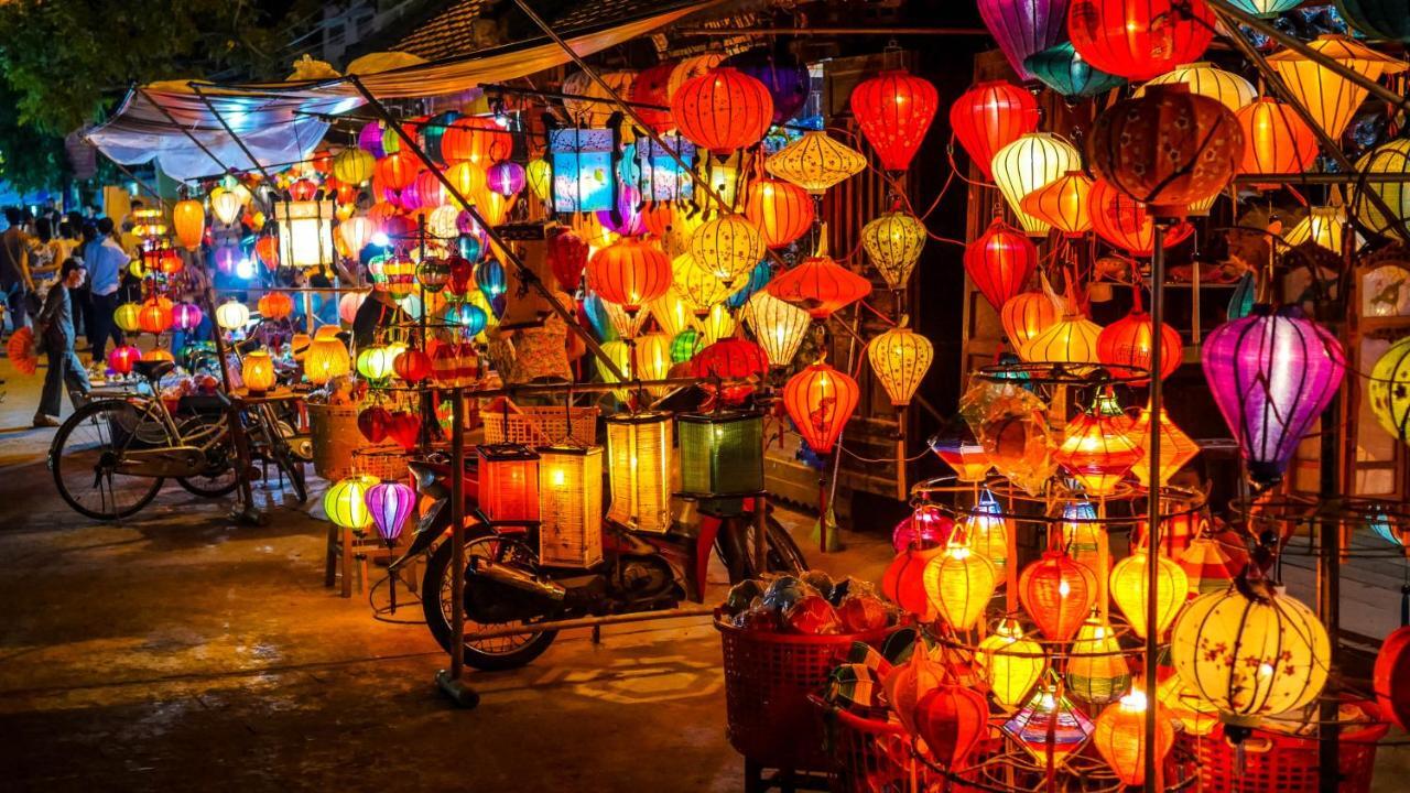 Corner Night Market Homestay Хоян Екстер'єр фото